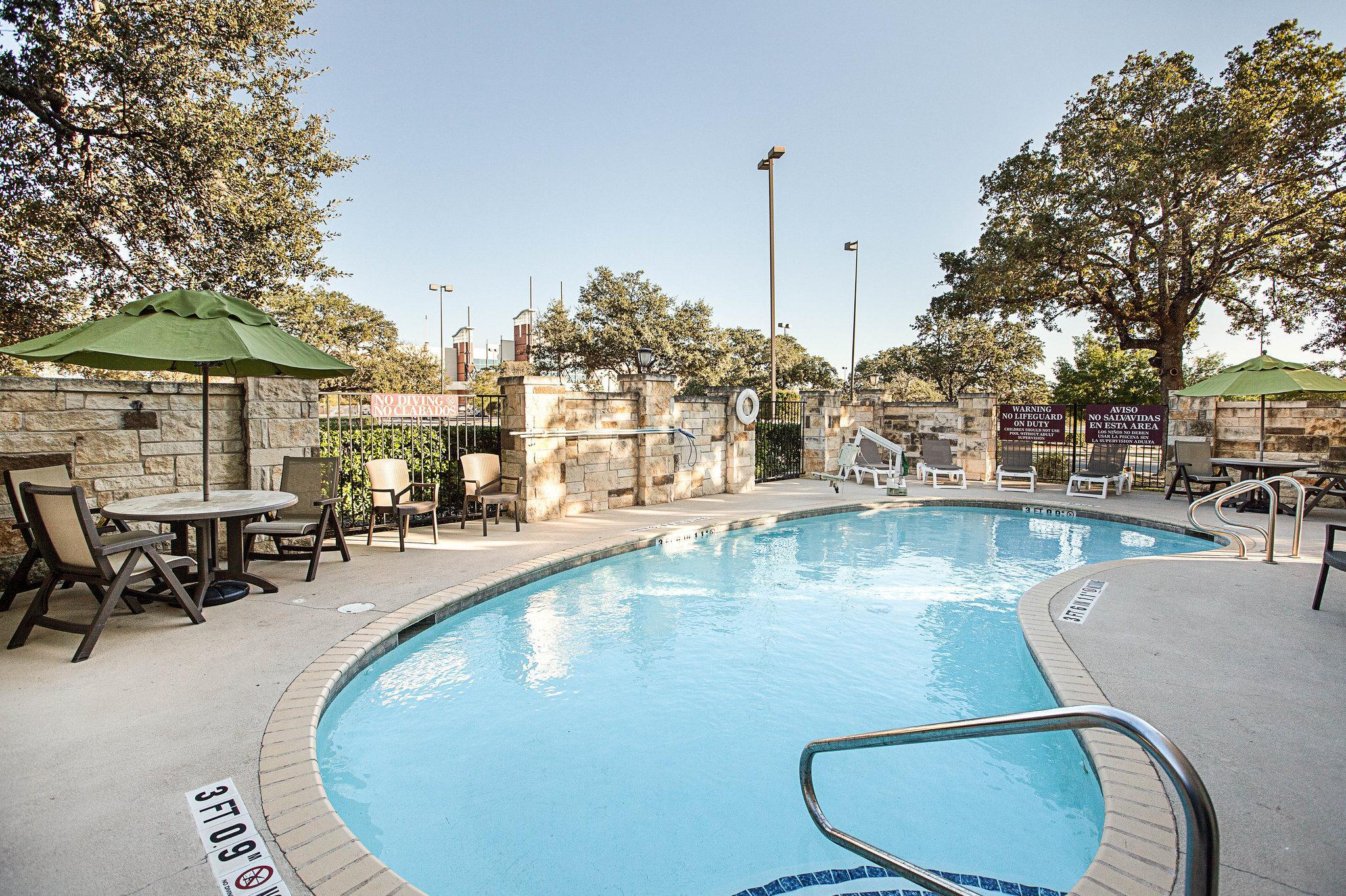 Comfort Suites San Antonio North - Stone Oak Exterior photo