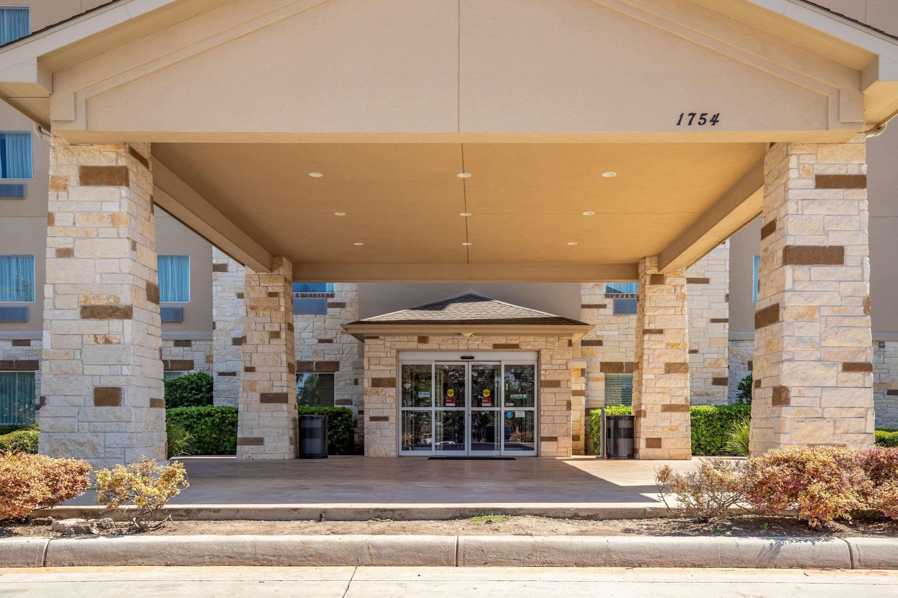 Comfort Suites San Antonio North - Stone Oak Exterior photo