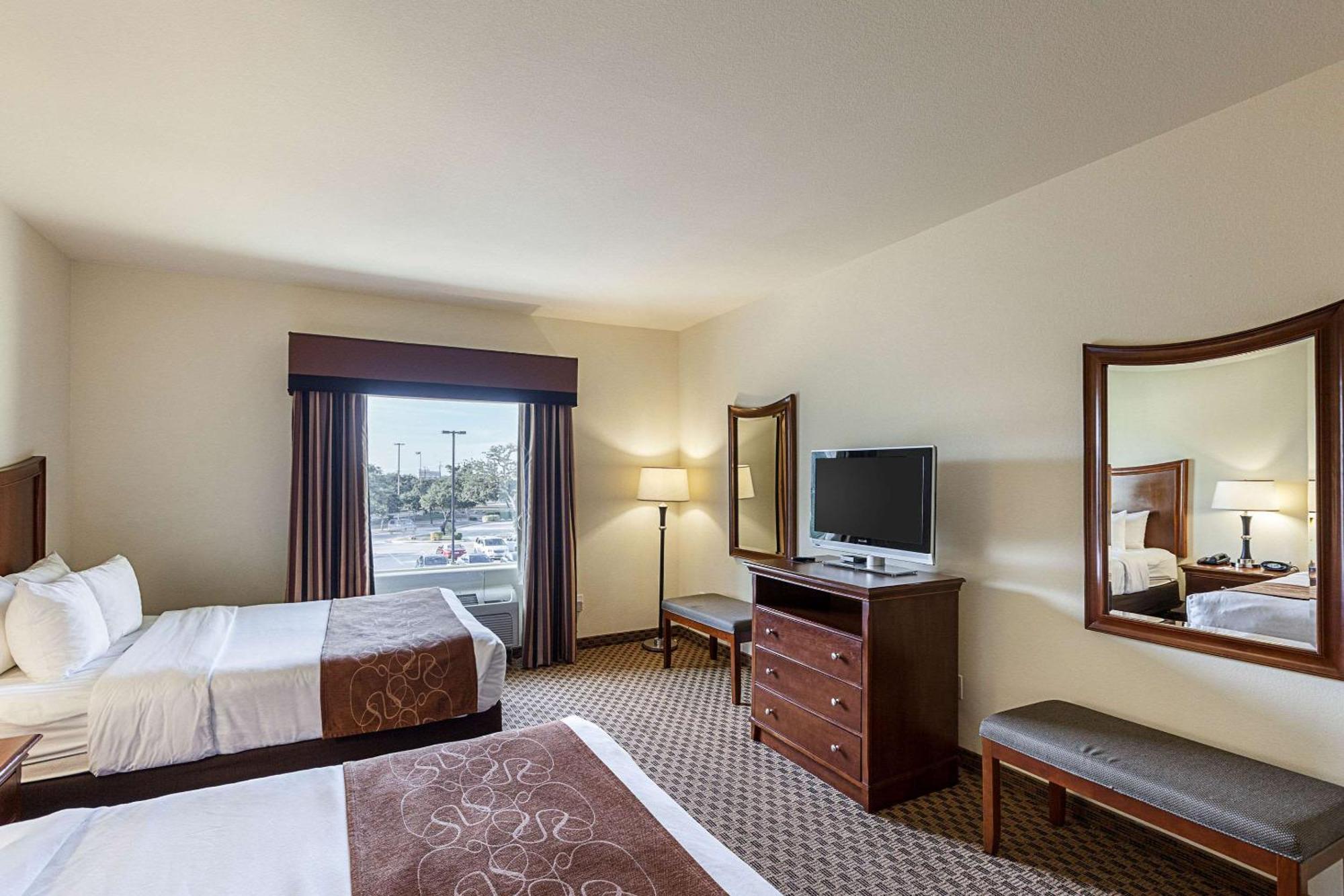 Comfort Suites San Antonio North - Stone Oak Exterior photo